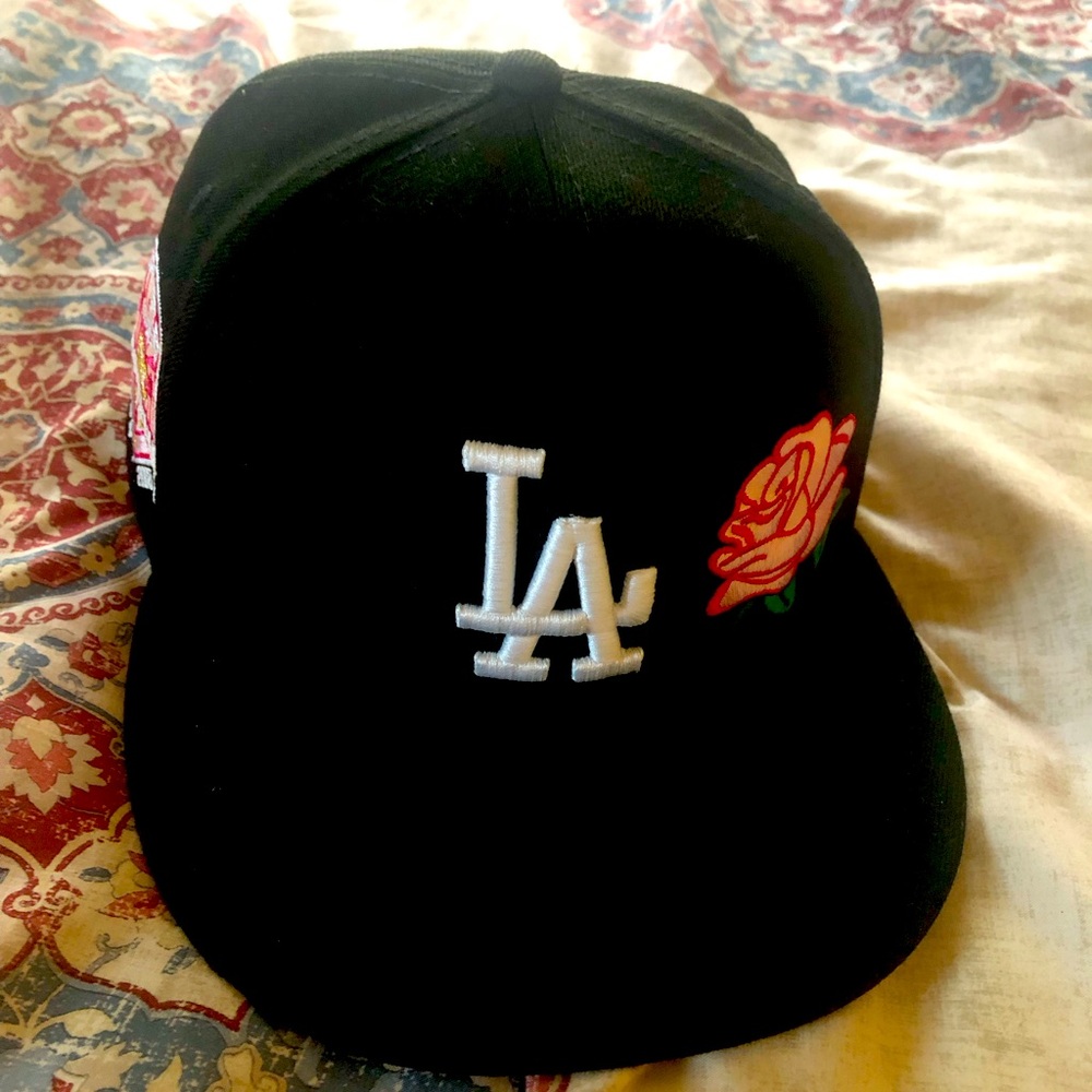 FITTED DODGERS HAT